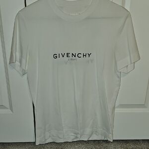 Givenchy Men's Tee in White with Logo